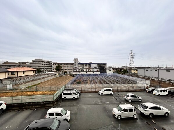 ラウルス宝塚の物件内観写真